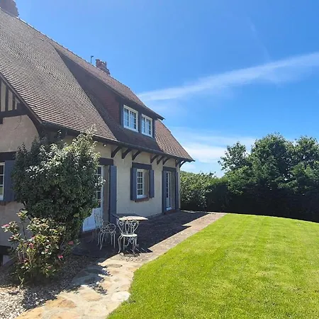 Holiday home Les Embruns - House With Sea View - - 10p